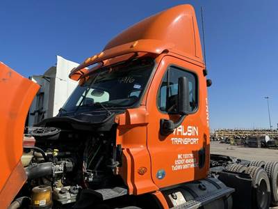 Freightliner Cascadia Cab Assembly for a Freightliner CASCADIA 113BBC