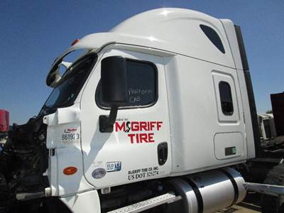 Freightliner Cascadia Cab Assembly for a Freightliner CASCADIA 125
