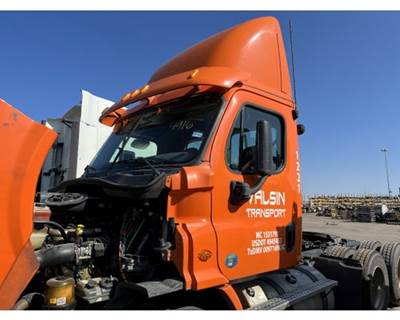 Freightliner Cascadia Cab Assembly for a Freightliner CASCADIA 113BBC