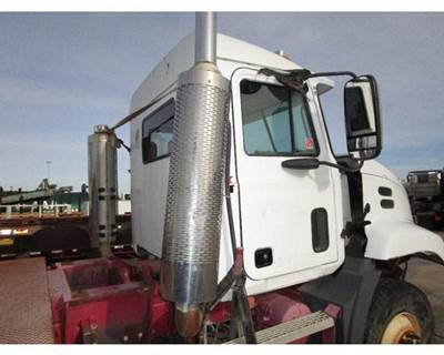Mack Vision CX613 Cab Assembly for a Mack CX613 VISION