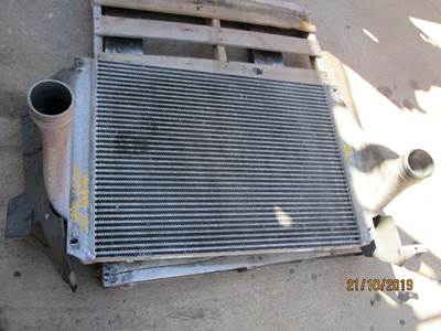 Freightliner Cascadia Charge Air Cooler (ATAAC) for a Freightliner CASCADIA 125