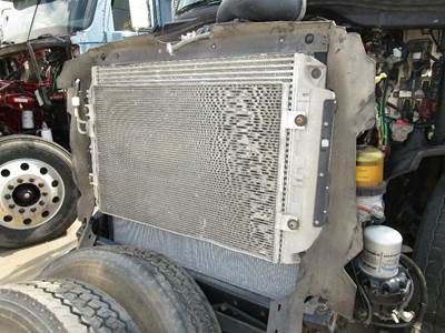 Freightliner Cascadia Charge Air Cooler (ATAAC) for a Freightliner CASCADIA 132