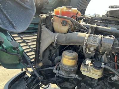 Freightliner Cascadia Charge Air Cooler (ATAAC) for a Freightliner CASCADIA 125