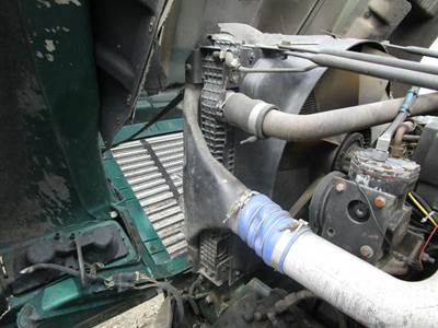 Freightliner FLD112 Charge Air Cooler (ATAAC) for a Freightliner FLD112SD