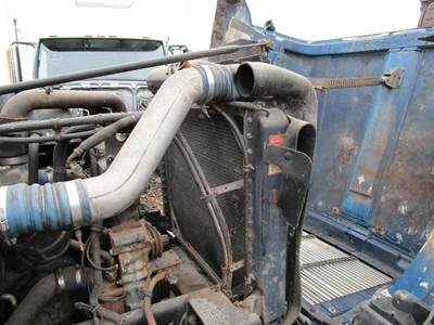 Freightliner FLD120 Charge Air Cooler (ATAAC)