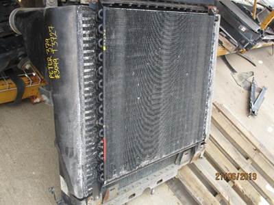 Peterbilt 379 Charge Air Cooler (ATAAC)