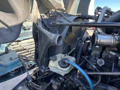 Freightliner Century Class Cooling Assembly for a Freightliner ST120