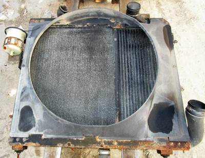International 9400i Cooling Assembly