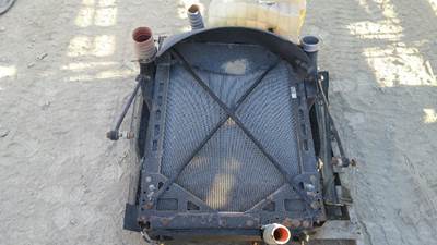 Kenworth T660 Cooling Assembly