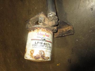 USED LUBER FINER COOLANT FILTER WITH BRACKET OEM # 01-14213-000