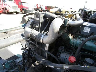 Volvo VNL Cooling Assembly