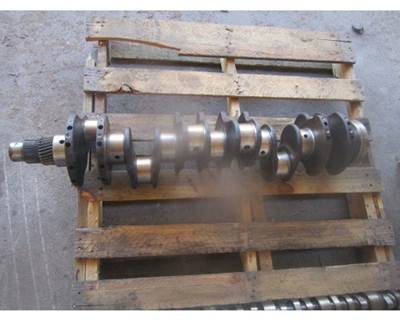 International DT466 Crankshaft