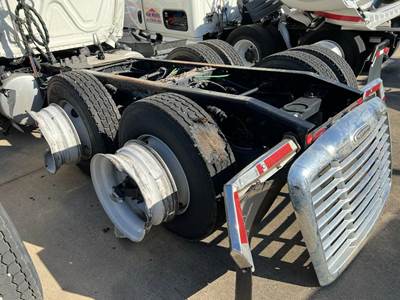 Alliance CASCADIA 126 Cutoff for a Freightliner CASCADIA 126