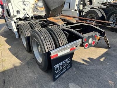 Alliance CASCADIA 126 Cutoff for a Freightliner CASCADIA 126