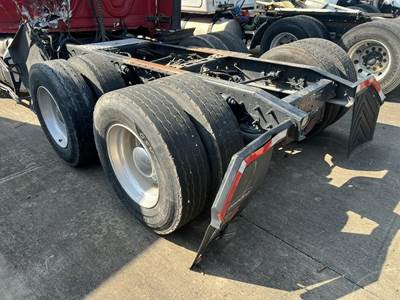 Alliance CASCADIA Cutoff for a Freightliner CASCADIA