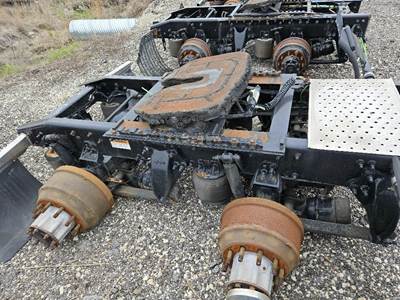 Alliance RT40-4N Cutoff for a Freightliner CASCADIA 125