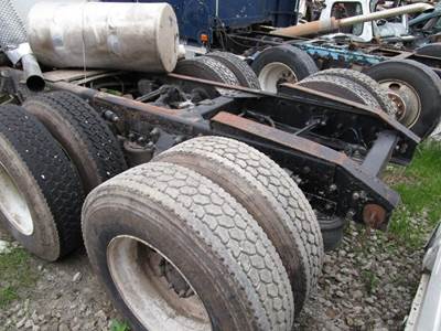 Eaton COLUMBIA 120 Cutoff for a Freightliner COLUMBIA 120