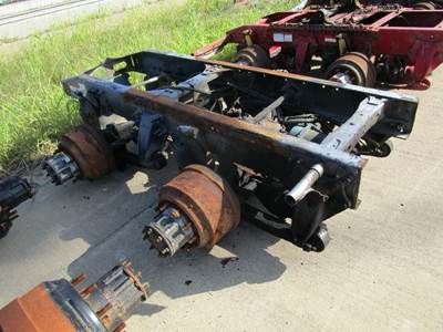 Eaton COLUMBIA 120 Cutoff for a Freightliner COLUMBIA 120