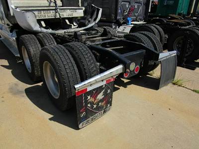 Eaton COLUMBIA 120 Cutoff for a Freightliner COLUMBIA 120