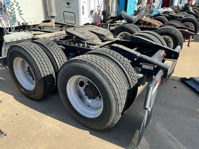 Eaton COLUMBIA 120 Cutoff for a Freightliner COLUMBIA 120