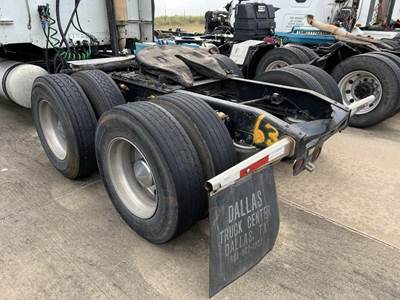 Eaton COLUMBIA 120 Cutoff for a Freightliner COLUMBIA 120