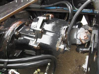 Eaton COLUMBIA 120 Cutoff for a Freightliner COLUMBIA 120