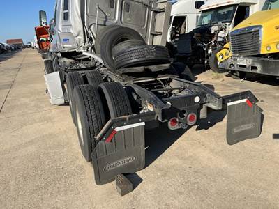 Rockwell CASCADIA 125 Cutoff for a Freightliner CASCADIA 125