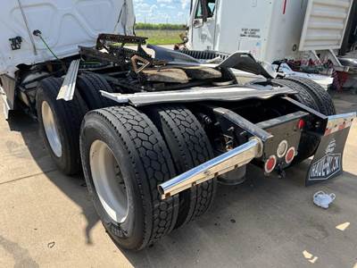 Rockwell CASCADIA 125 Cutoff for a Freightliner CASCADIA 125