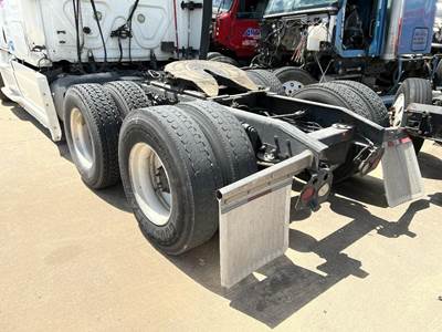Rockwell CASCADIA 125 Cutoff for a Freightliner CASCADIA 125