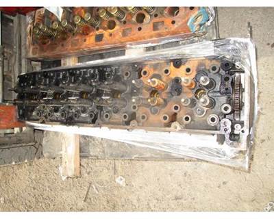 Detroit DD15 Cylinder Head