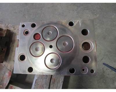 Mercedes-Benz OM460 Cylinder Head