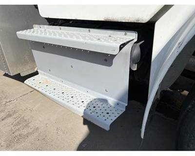 Cummins ISB DPF Assembly for a Freightliner M2 106