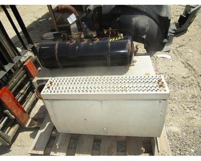Cummins ISX DPF Assembly for a Peterbilt 386