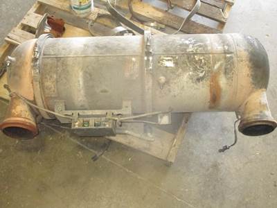 Detroit DD15 DPF Assembly