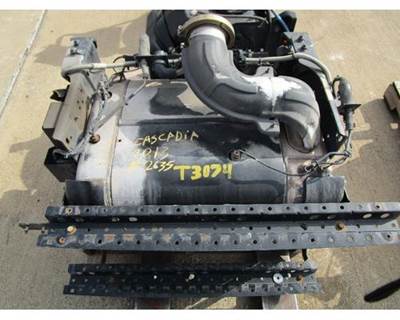 Detroit DD15 DPF Assembly for a Freightliner CASCADIA 125