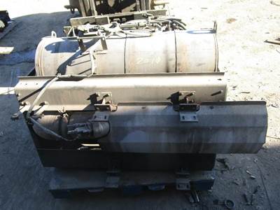 USED DPF FILTER ASSEMBLY OFF KENWORTH T600 2011
(DIESEL PARTICULATE FILTER) 