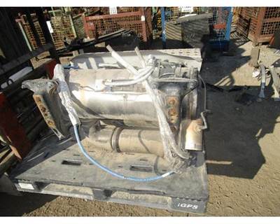 USED FREIGHTLINER M2 COMPLETE DPF SYSTEM 