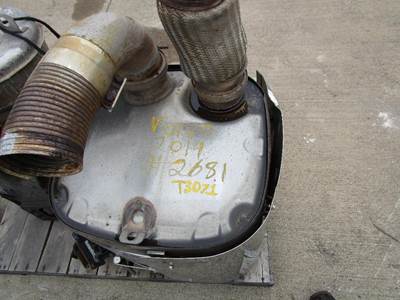 Volvo D13 DPF Assembly for a Volvo VNL