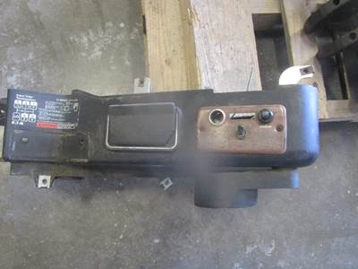 USED FLD 120 BOTTOM DASH ASSEMBLY 