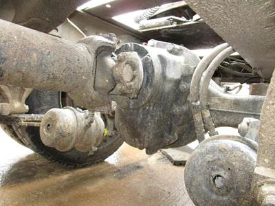 Eaton DS404 Front Differential for a Freightliner COLUMBIA 120