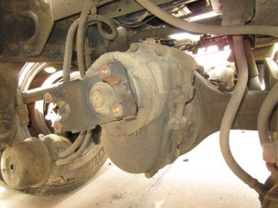 Eaton DS404 Front Differential for a Peterbilt 379