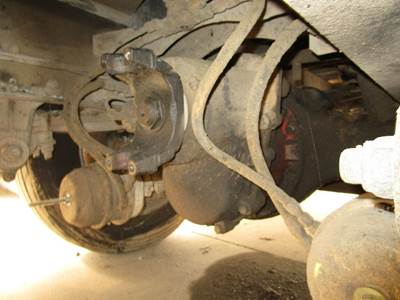 Eaton DS404 Front Differential for a Peterbilt 379