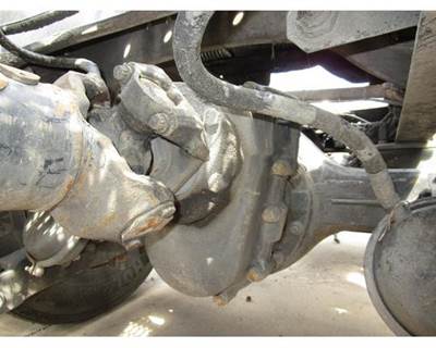 Eaton DS404 Front Differential for a Peterbilt 385