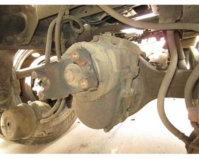 Eaton DS404 Front Differential for a Peterbilt 379