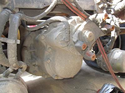 Eaton DSP40 Front Differential for a Peterbilt 387