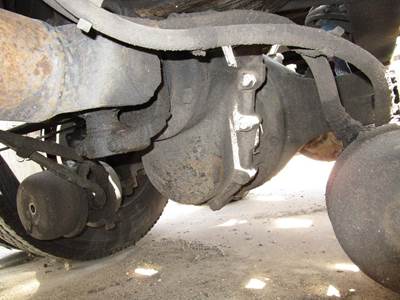 Eaton DSP40 Front Differential for a Peterbilt 387