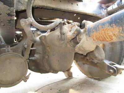 Eaton DSP40 Front Differential for a Kenworth W900