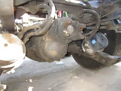 Eaton DSP40 Front Differential for a Peterbilt 386