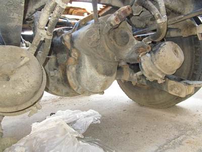 Eaton DSP40 Front Differential for a Peterbilt 379