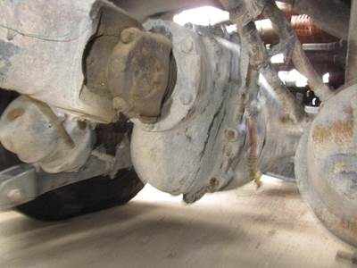 Eaton DSP40 Front Differential for a Peterbilt 387